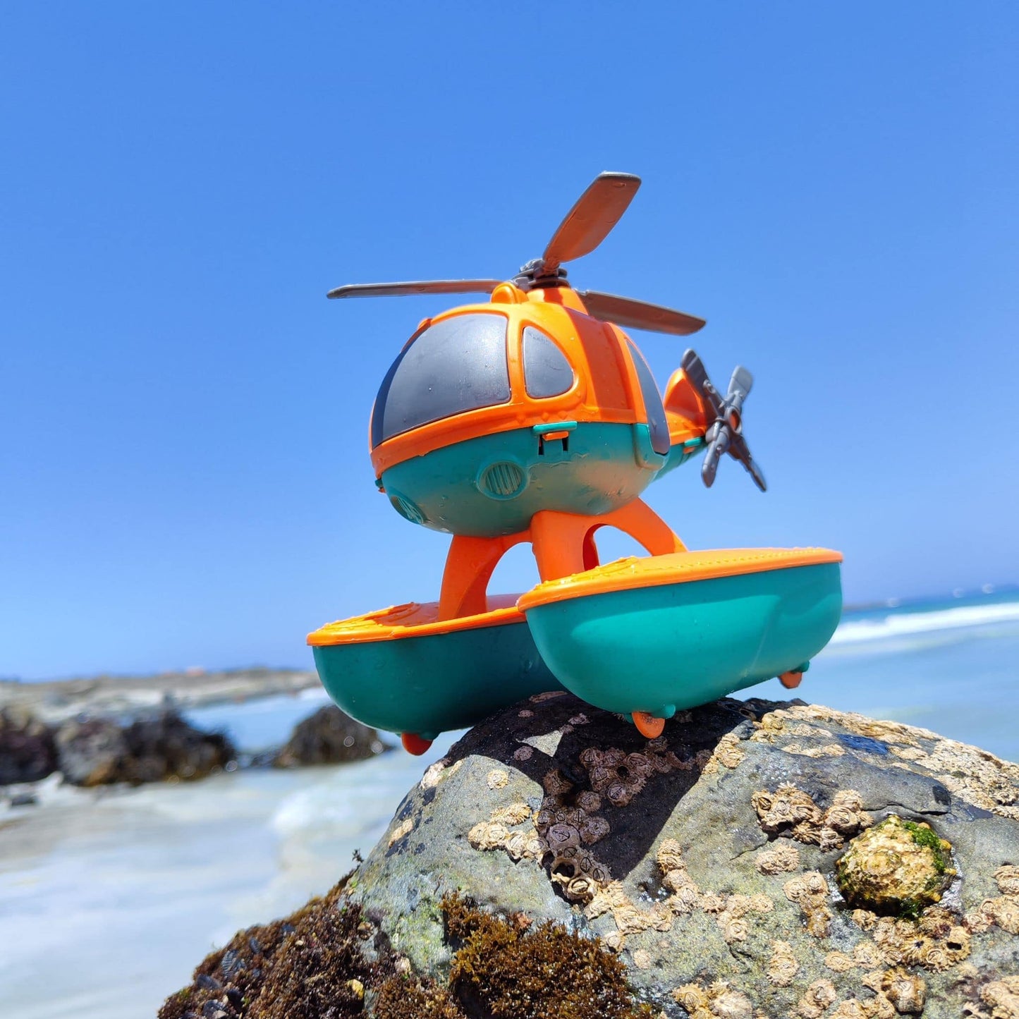 Helicóptero Eco-Friendly para Agua, Aire y Tierra (2+ años)