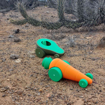 Pack autos verdura de juguetes con forma de zanahoria y palta, al aire libre. Diseño divertido y ecológico, fabricado con impresión 3D