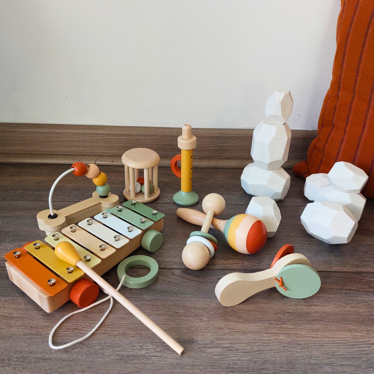 pack set musical 7 en 1 de madera y juego de piedras de equilibrio que se apilan. 